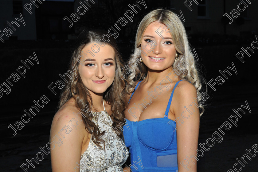 DSC 6160 
 Alice O'Toole and Lily Mannion, Tuam at the Tuam Grad.