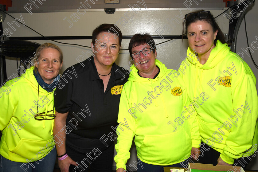 DSC 0003 
 Stephanie Reid, Mary Devaney, Trish Concannon and Cora O'Grady volunteering at the Wild West Country Fest in Kilconly.